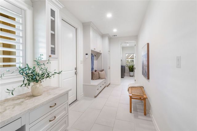 4425 Williams Lake Drive, College Station, TX 77845