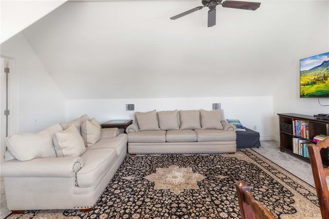 4425 Williams Lake Drive, College Station, TX 77845