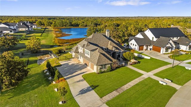 4425 Williams Lake Drive, College Station, TX 77845