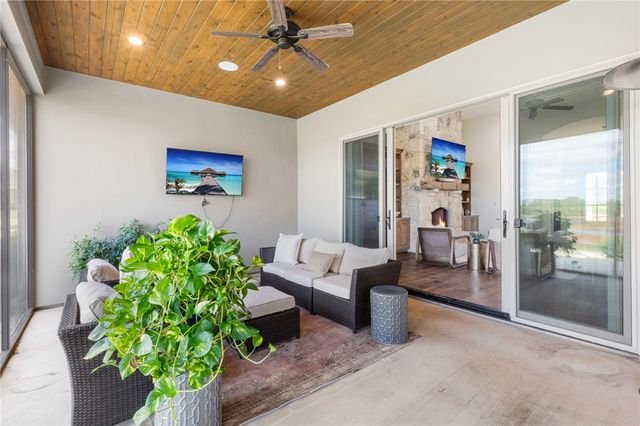 4425 Williams Lake Drive, College Station, TX 77845