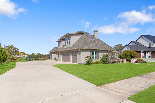 4425 Williams Lake Drive, College Station, TX 77845