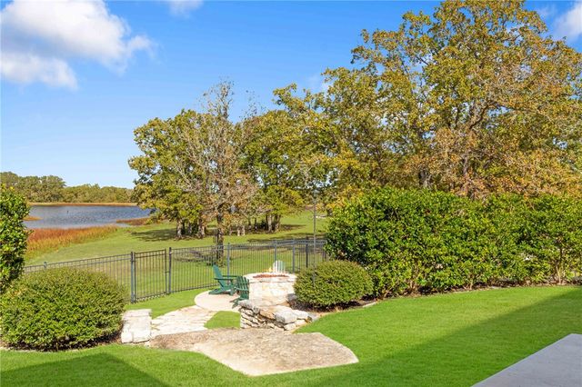 4425 Williams Lake Drive, College Station, TX 77845