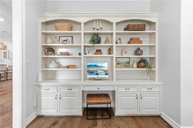 4425 Williams Lake Drive, College Station, TX 77845