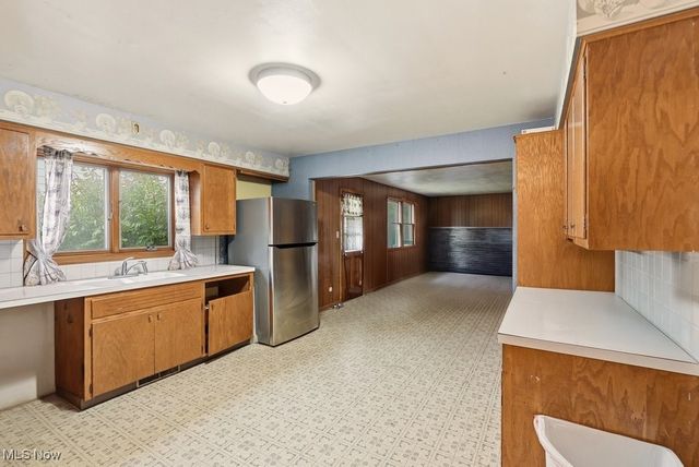 462 Pickwick Lane, Tallmadge, OH 44278