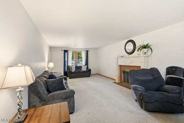 462 Pickwick Lane, Tallmadge, OH 44278