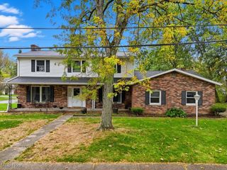 462 Pickwick Lane, Tallmadge, OH 44278