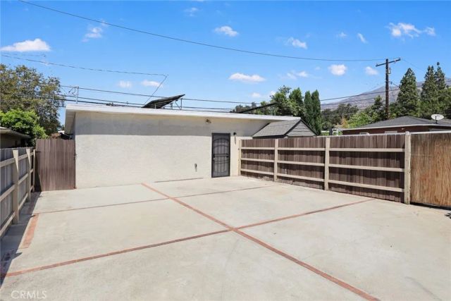 915 N Santa Anita B, Arcadia, CA 91006