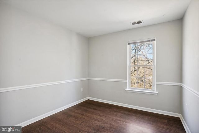 10 RED WING CT, Sterling, VA 20164
