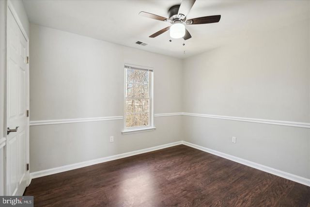10 RED WING CT, Sterling, VA 20164