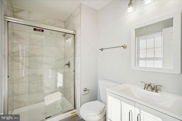10 RED WING CT, Sterling, VA 20164