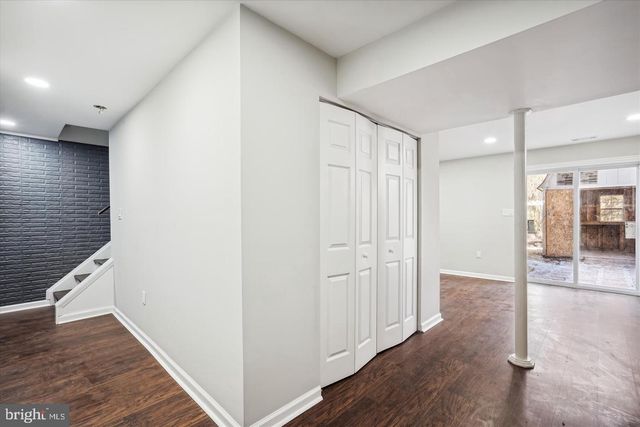 10 RED WING CT, Sterling, VA 20164