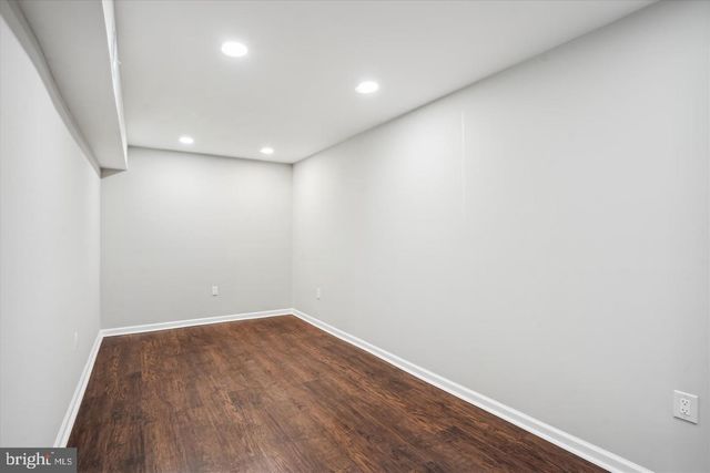 10 RED WING CT, Sterling, VA 20164