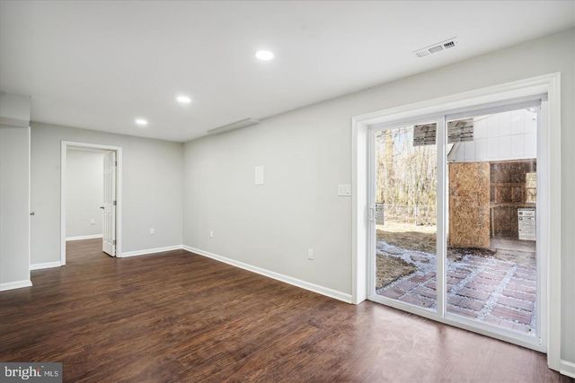 10 RED WING CT, Sterling, VA 20164