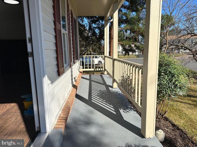 10 RED WING CT, Sterling, VA 20164
