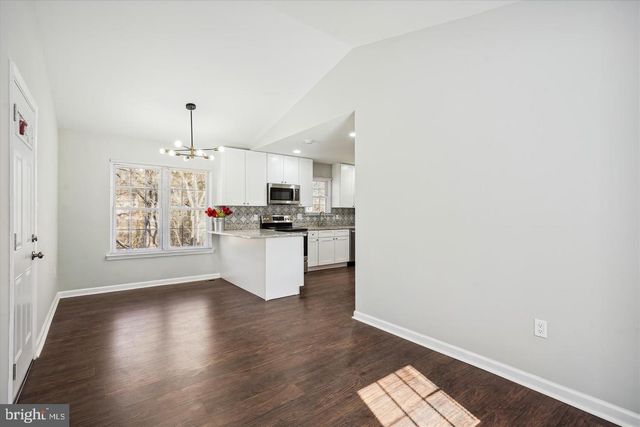 10 RED WING CT, Sterling, VA 20164