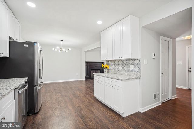 10 RED WING CT, Sterling, VA 20164