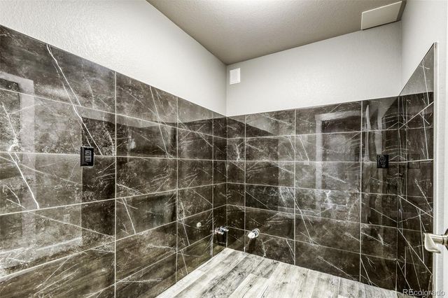 24357 E Fremont Drive, Aurora, CO 80016