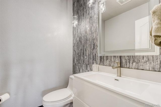 24357 E Fremont Drive, Aurora, CO 80016