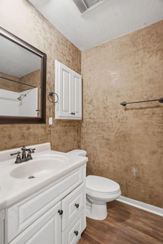 109 Briarwood Dr., Hattiesburg, MS 39402