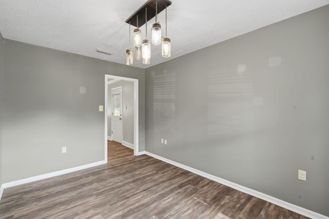 109 Briarwood Dr., Hattiesburg, MS 39402