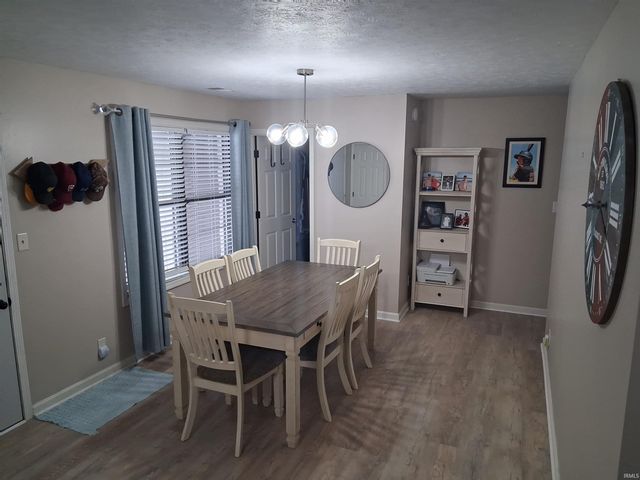 842 Senate Avenue, Evansville, IN 47711