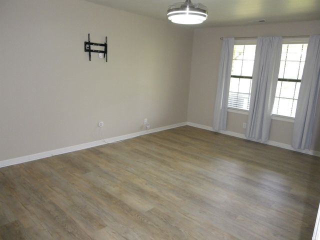 842 Senate Avenue, Evansville, IN 47711
