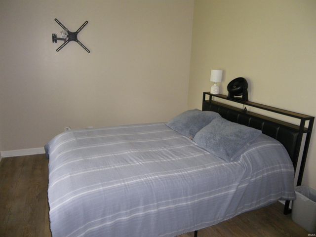 842 Senate Avenue, Evansville, IN 47711