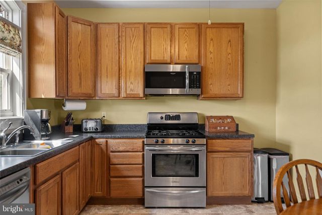 11801 PARKGATE DR, Nokesville, VA 20181