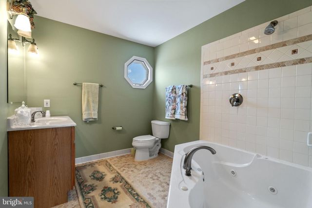 11801 PARKGATE DR, Nokesville, VA 20181