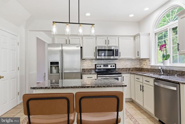 820 WINDRIDGE LN, Downingtown, PA 19335