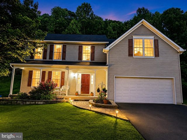 820 WINDRIDGE LN, Downingtown, PA 19335
