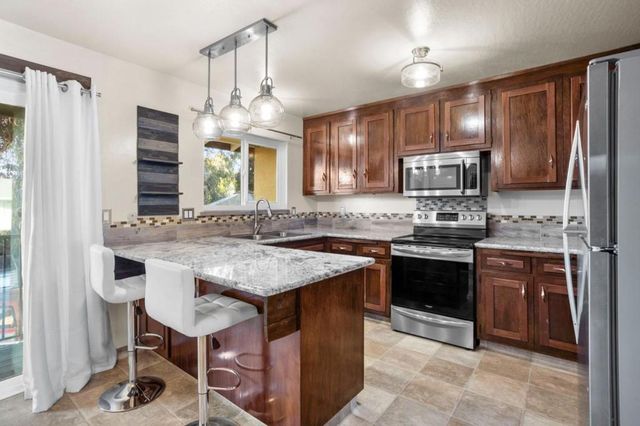 1124 Rex Road, Hayward, CA 94541