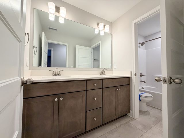 378 Triple Crown Cir, Gallatin, TN 37066