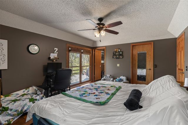 70 Overton Drive, Bella Vista, AR 72714