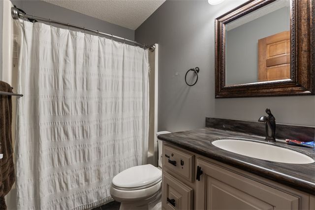 70 Overton Drive, Bella Vista, AR 72714