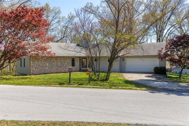 70 Overton Drive, Bella Vista, AR 72714