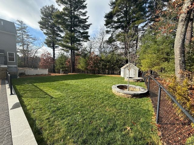 30 Aprils Way, Tewksbury, MA 01876