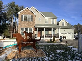 30 Aprils Way, Tewksbury, MA 01876