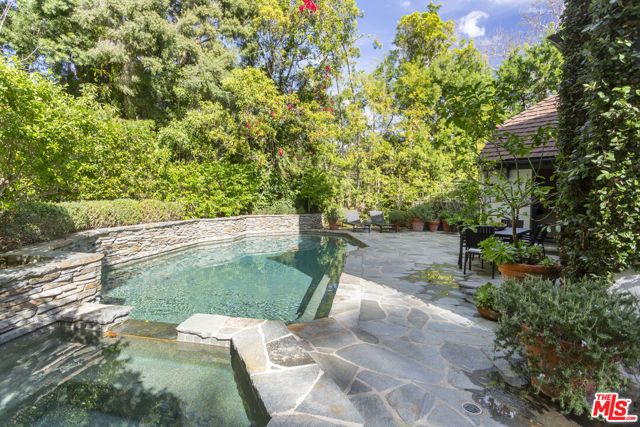 13176 Boca De Canon Lane, Los Angeles, CA 90049