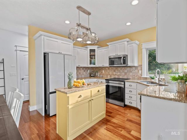 1328 W Cobblefield St., Meridian, ID 83646