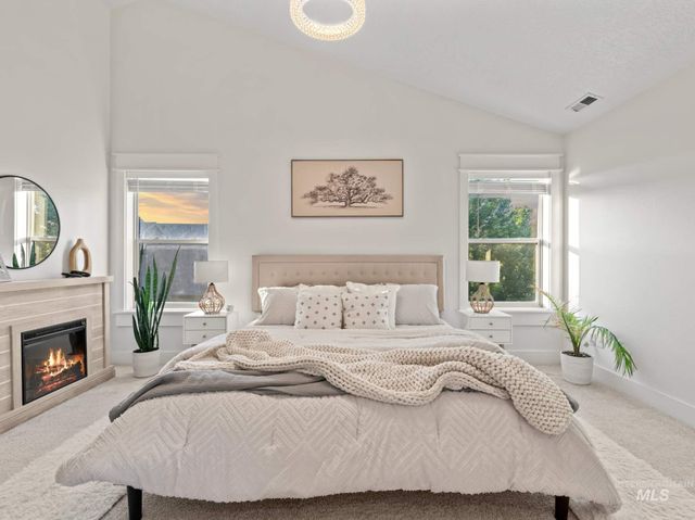 1328 W Cobblefield St., Meridian, ID 83646