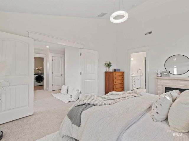 1328 W Cobblefield St., Meridian, ID 83646