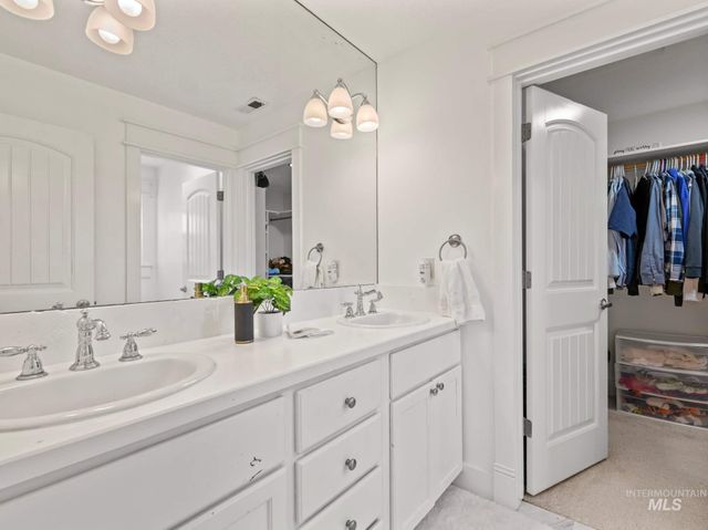 1328 W Cobblefield St., Meridian, ID 83646