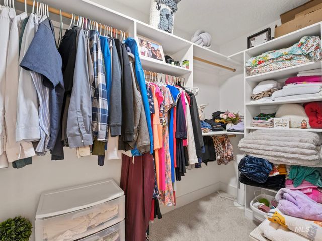 1328 W Cobblefield St., Meridian, ID 83646