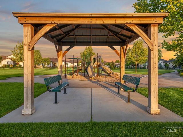 1328 W Cobblefield St., Meridian, ID 83646