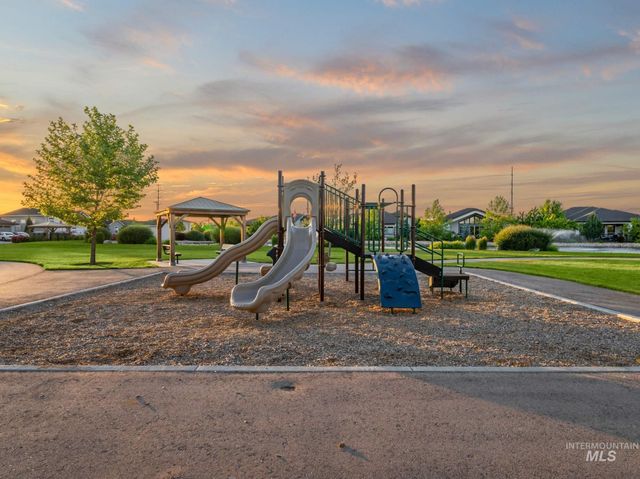 1328 W Cobblefield St., Meridian, ID 83646