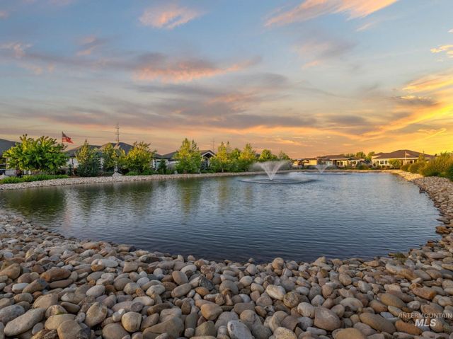 1328 W Cobblefield St., Meridian, ID 83646