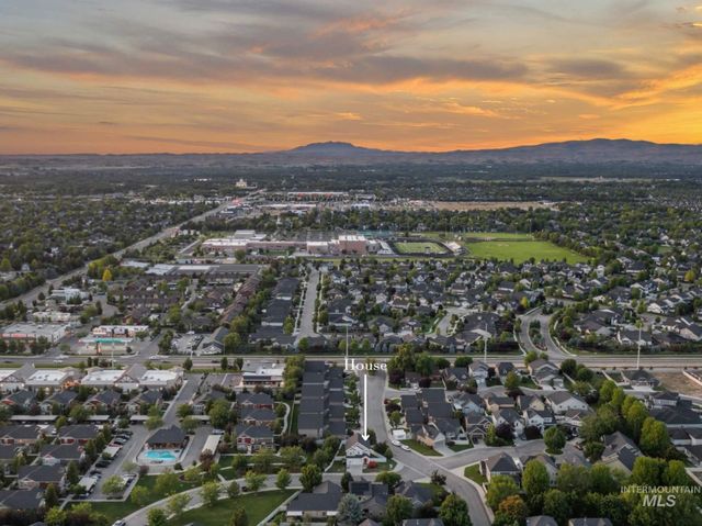 1328 W Cobblefield St., Meridian, ID 83646