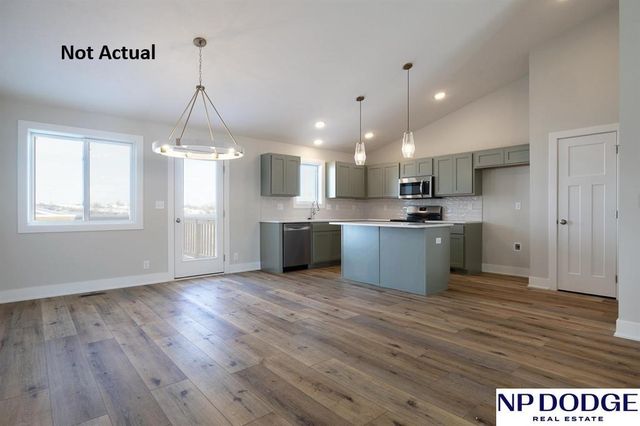 7800 N 50th Street, Lincoln, NE 68514