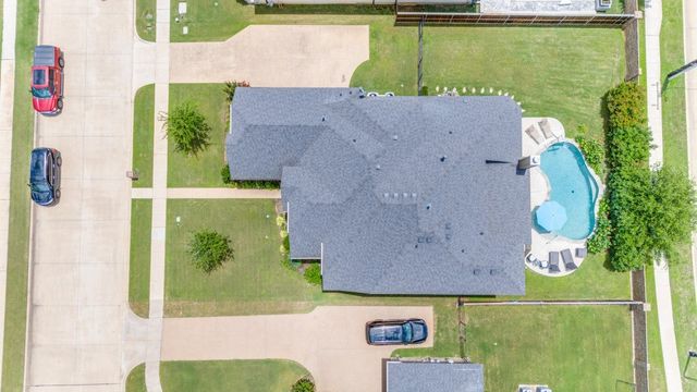 7302 Vicari Drive, Arlington, TX 76001